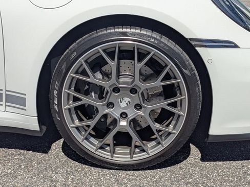 Used 2025 Porsche 911 Carrera image 11