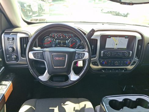 Used 2017 GMC Sierra 1500 SLE w/ SLE Value Package AWD/4WD image 11