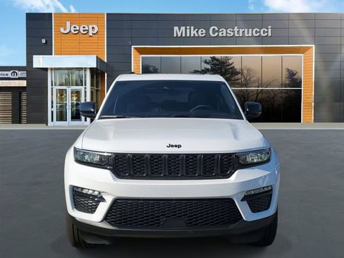New 2025 Jeep Grand Cherokee Limited w/ Black Appearance Package image 2