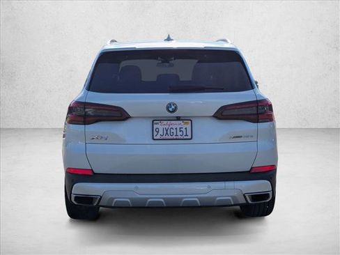 Used 2023 BMW X5 xDrive45e w/ Climate Comfort Package image 7