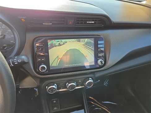 Certified 2023 Nissan Kicks SV image 24
