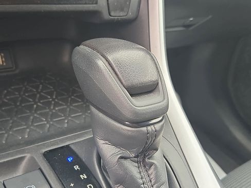 Used 2023 Toyota RAV4 LE image 16