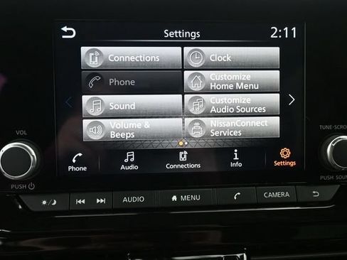 Used 2024 Nissan Pathfinder SV AWD/4WD image 15