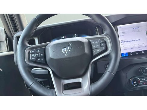 Used 2025 Ford Bronco Badlands AWD/4WD image 17