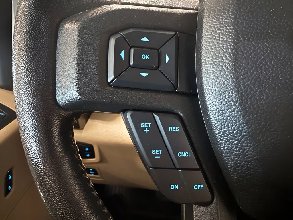 Used 2018 Ford F150 XLT w/ Equipment Group 302A Luxury AWD/4WD image 18