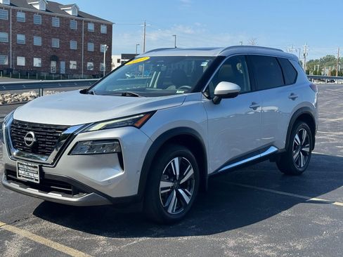 Used 2023 Nissan Rogue SL w/ SL Premium Package AWD/4WD image 10