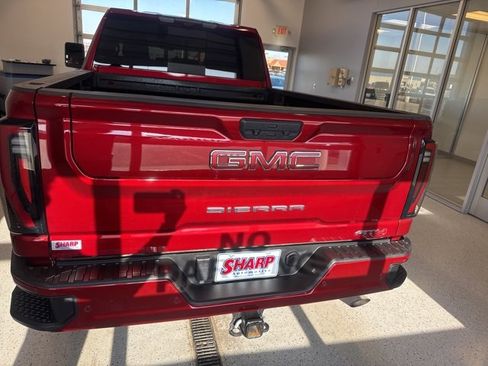 Used 2024 GMC Sierra 2500 AT4 w/ AT4 Premium Plus Package image 7