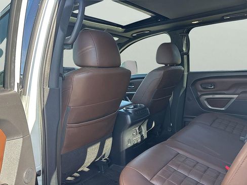 Used 2023 Nissan Titan Platinum Reserve w/ Moonroof Package AWD/4WD image 9