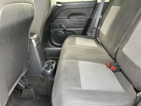 Used 2017 Jeep Patriot Sport image 15