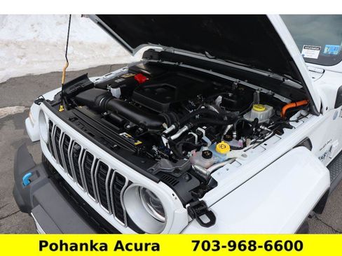 Used 2024 Jeep Wrangler Sahara w/ Technology Group image 31