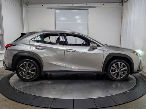 Used 2019 Lexus UX 250h F Sport w/ F Sport Premium Package image 10