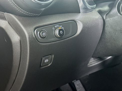 Used 2024 Chevrolet Blazer LT w/ Convenience Package image 17