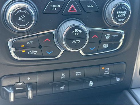 Used 2021 RAM 1500 Classic Warlock image 37