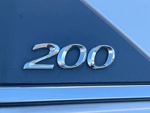 Used 2011 Chrysler 200 Limited image 13