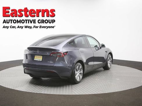 Used 2021 Tesla Model Y Long Range AWD/4WD image 31