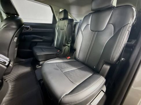 Used 2025 Kia Sorento EX w/ EX Panoramic Sunroof Package AWD/4WD image 27