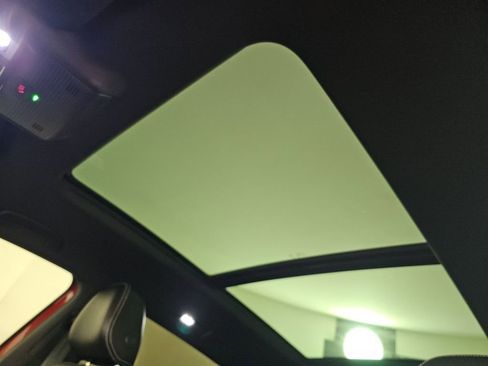 Used 2024 Volkswagen Atlas Cross Sport SEL R-Line image 8