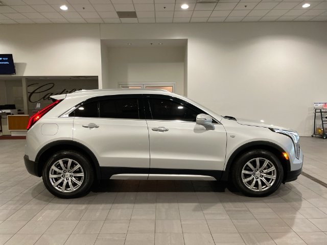 Used 2019 Cadillac XT4 Premium Luxury w/ Enhanced Visibility Package AWD/4WD image 7