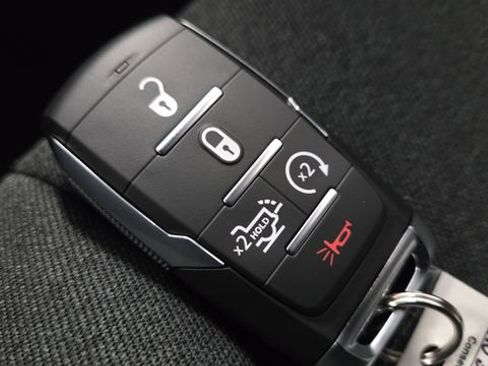 New 2026 RAM 1500 4x4 Crew Cab image 45