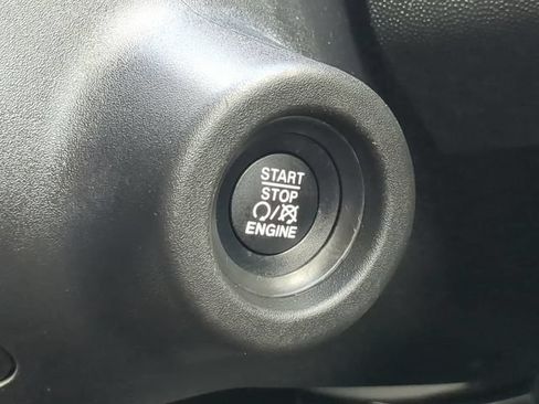 Used 2025 RAM ProMaster 2500 w/ Convenience Group FWD image 31