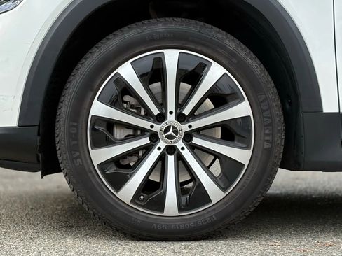 Used 2023 Mercedes-Benz GLB 250 image 35