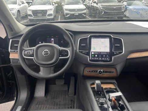 Used 2023 Volvo XC90 T8 Plus w/ Protection Package Premier AWD/4WD image 4