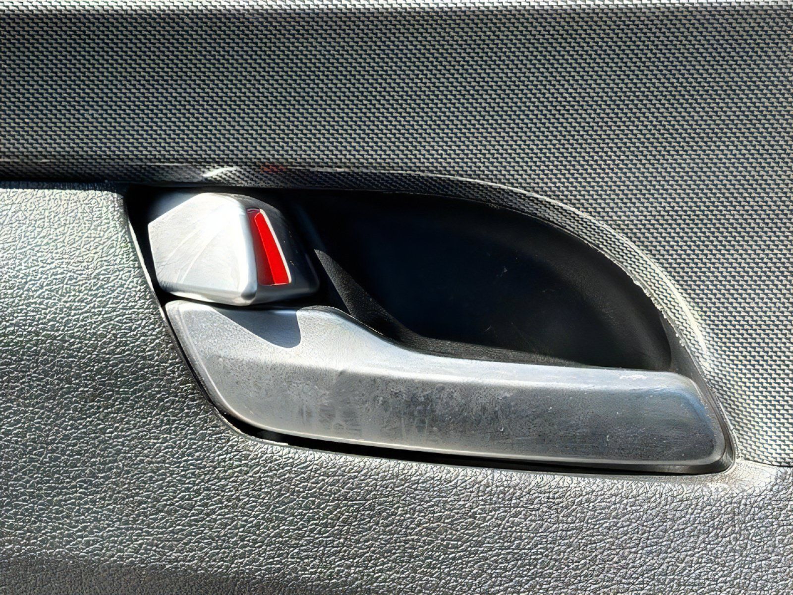 Used 2022 Hyundai Santa Fe SEL FWD image 17