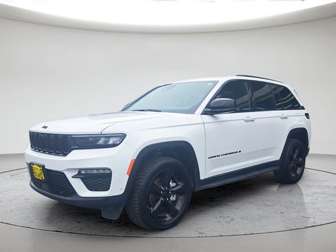 Used 2024 Jeep Grand Cherokee Limited w/ Luxury Tech Group II AWD/4WD image 1