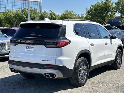 Used 2025 GMC Acadia Elevation AWD/4WD image 2