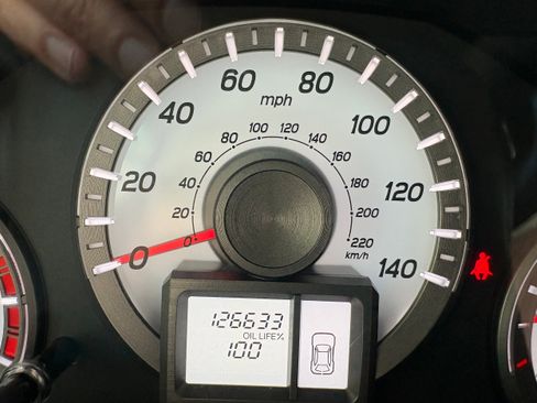 Used 2015 Honda Pilot LX image 36
