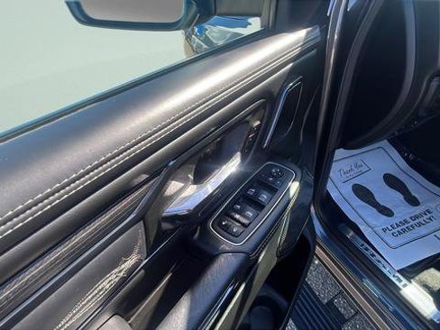 Used 2023 RAM 1500 Limited AWD/4WD image 11