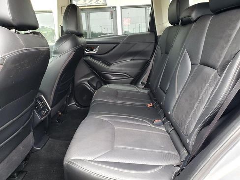 Used 2019 Subaru Forester Limited AWD/4WD image 16