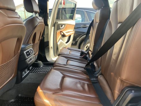 Used 2018 Audi Q7 3.0T Premium Plus w/ Premium Plus Package image 18