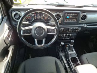 Used 2019 Jeep Wrangler Unlimited Sahara AWD/4WD video 2