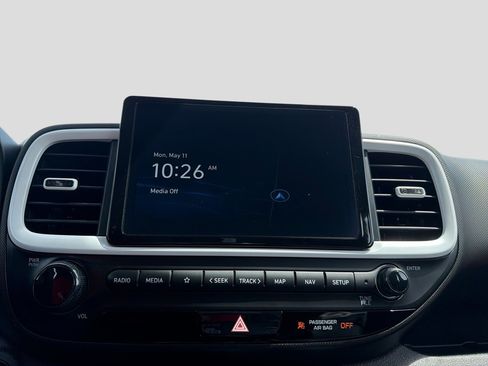Certified 2023 Hyundai Venue Limited FWD image 21