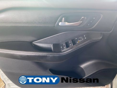 Used 2023 Nissan Rogue SL w/ SL Premium Package FWD image 30