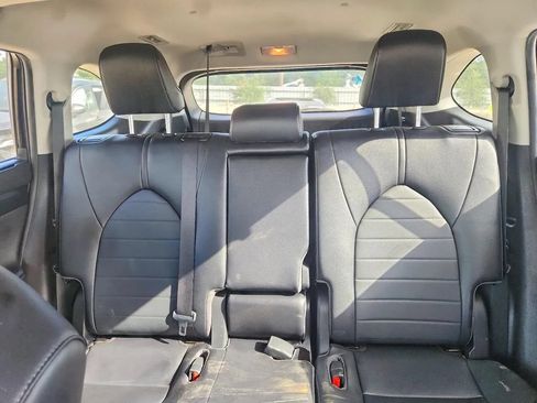 Used 2023 Toyota Highlander XLE FWD image 10