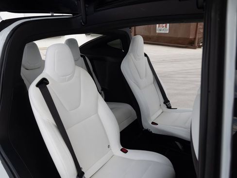 Used 2022 Tesla Model X AWD/4WD image 22