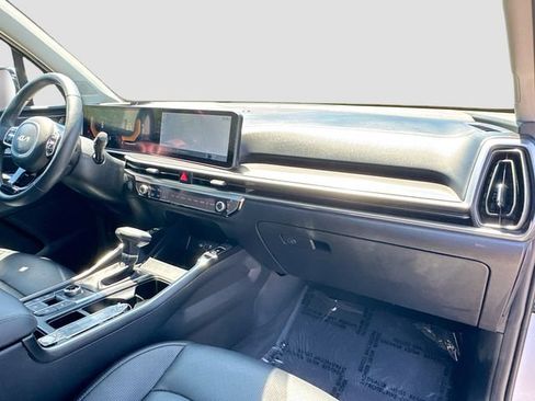 Used 2025 Kia Sorento S AWD/4WD image 31