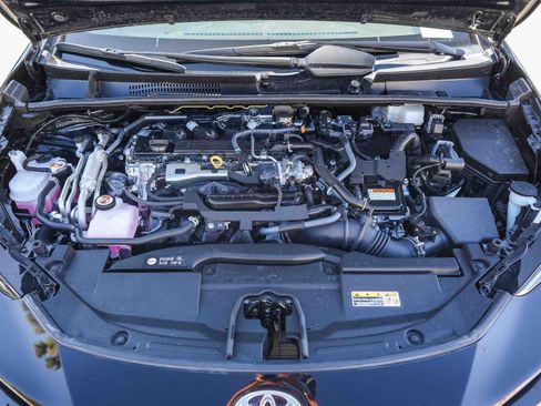 Used 2026 Toyota Prius Plug-In Hybrid FWD image 27