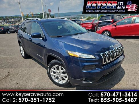 Used 2018 Jeep Cherokee Latitude Plus w/ Cold Weather Group AWD/4WD image 1