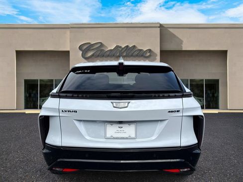 New 2026 Cadillac Lyriq Signature Sport w/ LPO, ONYX Package RWD image 4