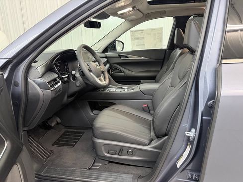 Certified 2026 INFINITI QX60 Luxe w/ Cargo Package FWD image 10