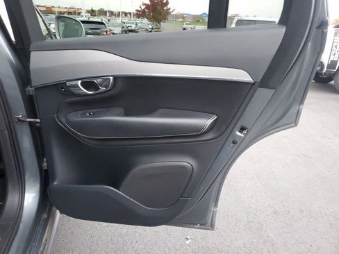 Used 2016 Volvo XC90 T6 R-Design w/ Vision Package image 30