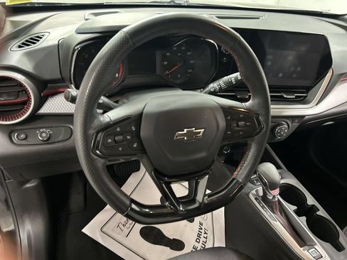 Certified 2024 Chevrolet Trax RS w/ Driver Confidence Package FWD image 4