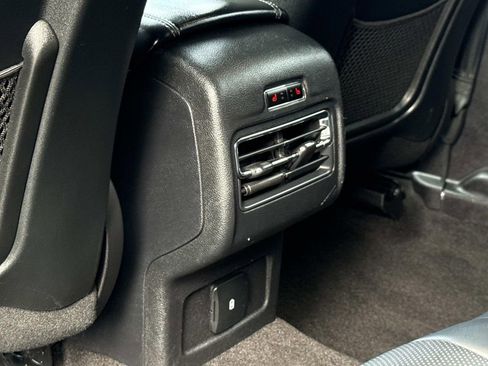 Used 2022 Lincoln Corsair Standard 4D Sport Utility w/ Equipment Group 101A image 17