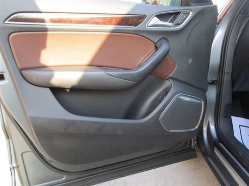 Used 2017 Audi Q3 2.0T Prestige w/ Prestige Package image 13