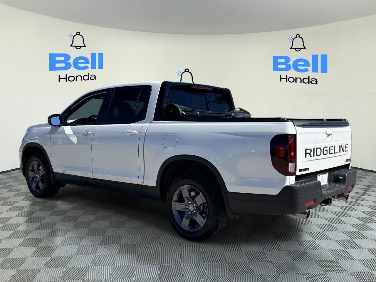 Used 2024 Honda Ridgeline TrailSport image 3