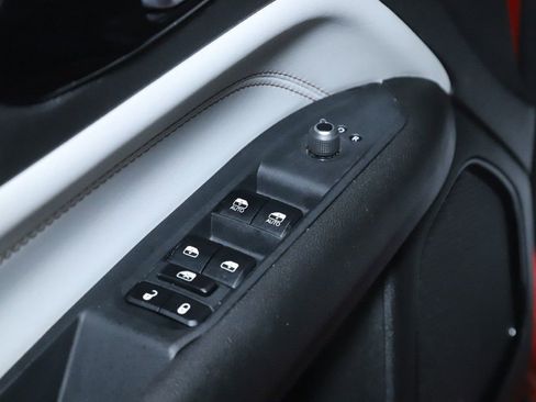 Used 2025 Jeep Compass Limited AWD/4WD image 16
