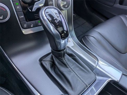 Used 2016 Volvo S60 T6 R-Design Platinum w/ Climate Package image 19